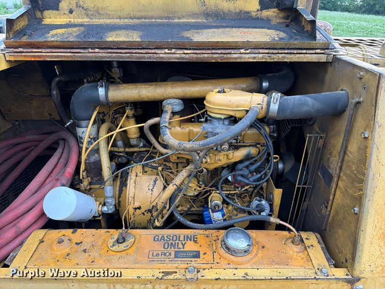 image for item FK4096 1989 Dresser LeROI air compressor