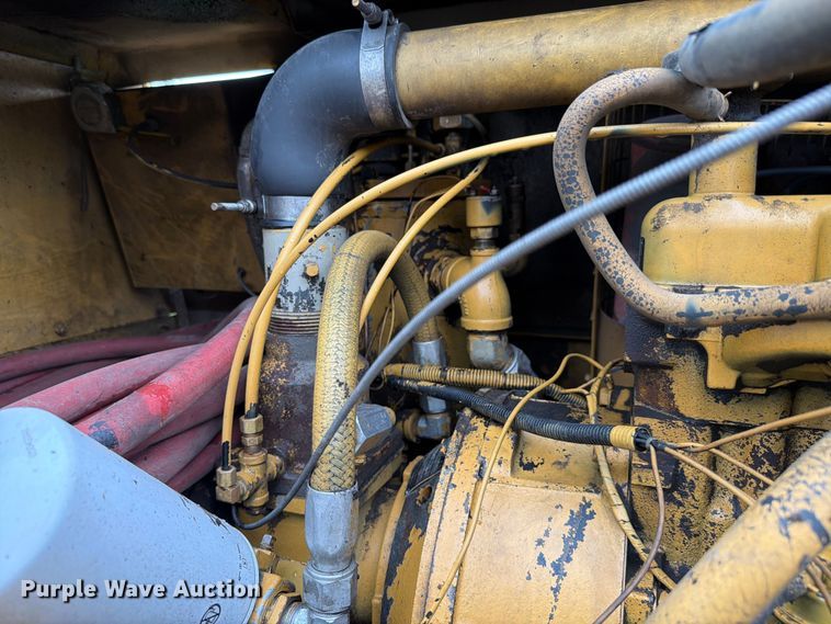 image for item FK4096 1989 Dresser LeROI air compressor