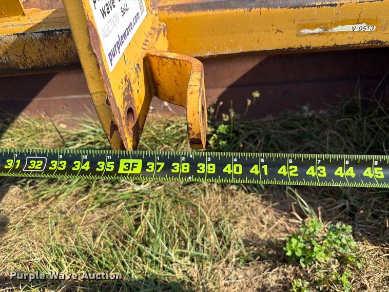 image for item FK4097 2003 Darbyshire TPS-8 box scraper