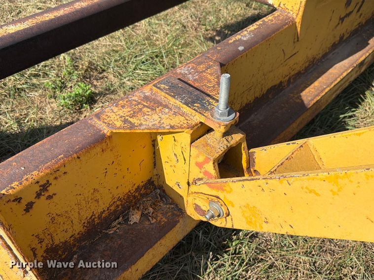image for item FK4097 2003 Darbyshire TPS-8 box scraper