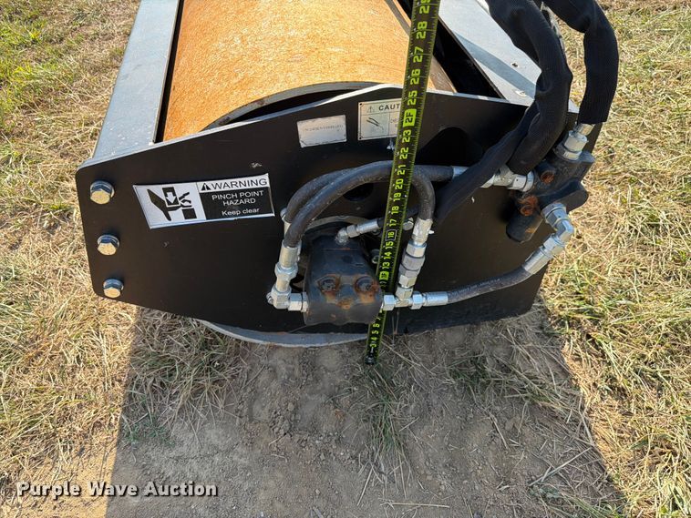 image for item FK4098 2024 003-06-72-001 skid steer vibratory roller