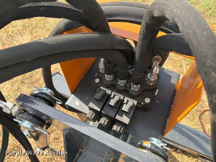 image for item FK4099 2024 LandHonor GM-12-96W skid steer grader