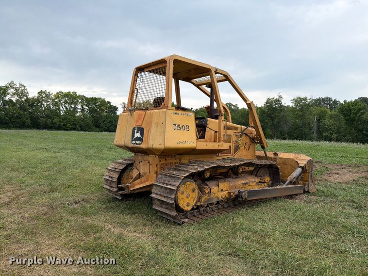 image for item FK4101 1992 John Deere 750B dozer