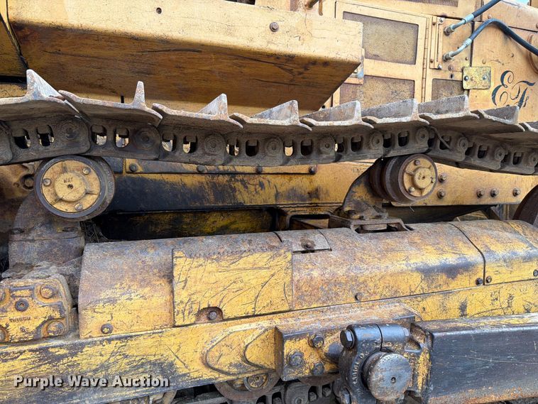 image for item FK4101 1992 John Deere 750B dozer