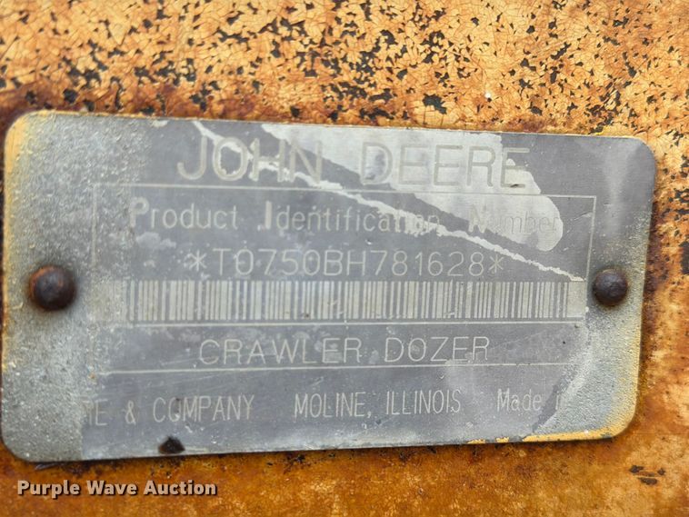 image for item FK4101 1992 John Deere 750B dozer