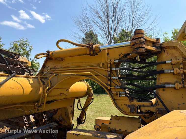 image for item FK4102 1971 Caterpillar 613 elevating scraper