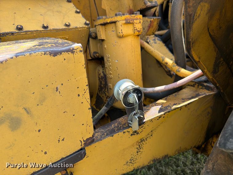 image for item FK4102 1971 Caterpillar 613 elevating scraper