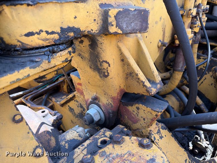 image for item FK4102 1971 Caterpillar 613 elevating scraper