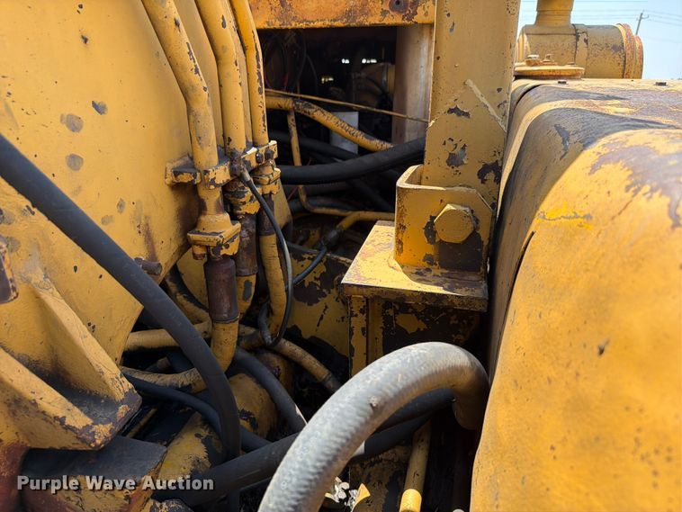 image for item FK4102 1971 Caterpillar 613 elevating scraper