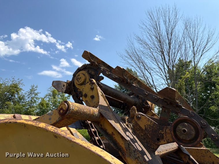 image for item FK4102 1971 Caterpillar 613 elevating scraper