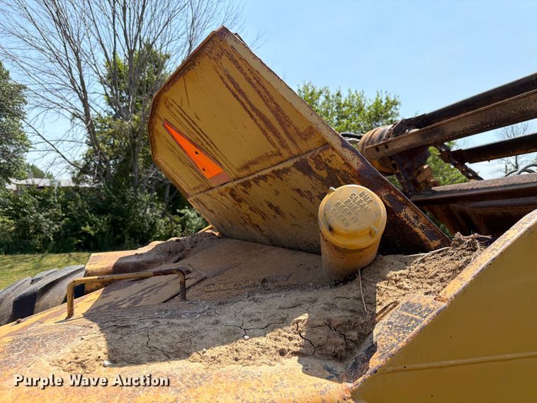 image for item FK4102 1971 Caterpillar 613 elevating scraper