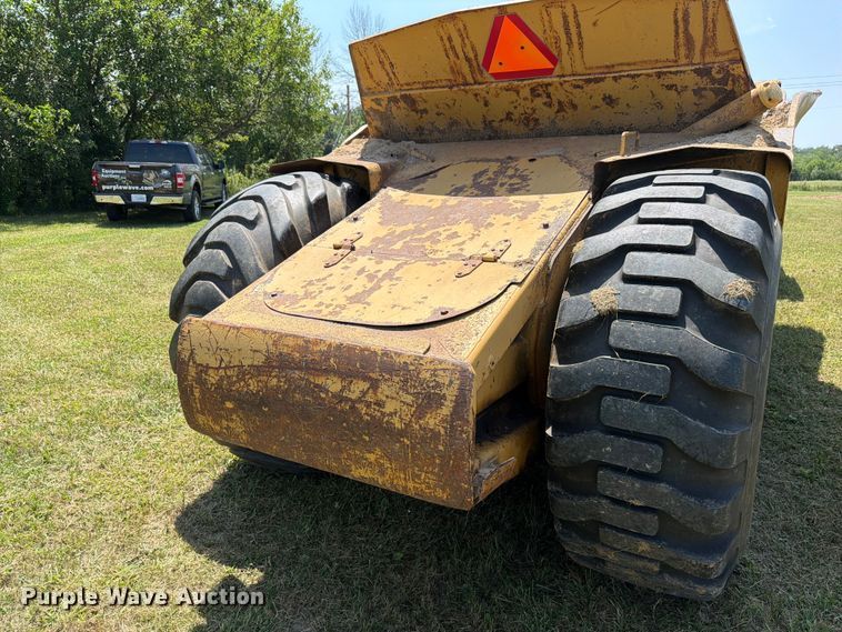 image for item FK4102 1971 Caterpillar 613 elevating scraper