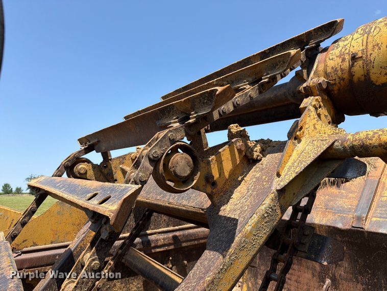 image for item FK4102 1971 Caterpillar 613 elevating scraper