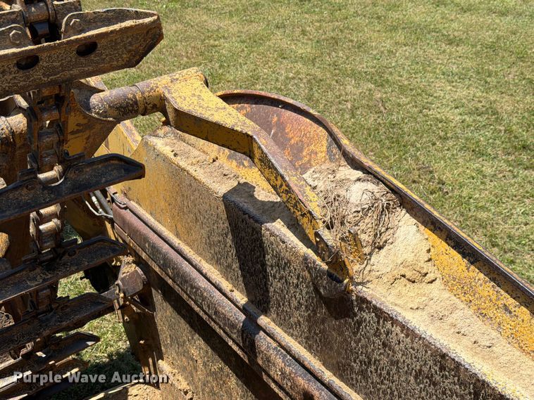image for item FK4102 1971 Caterpillar 613 elevating scraper