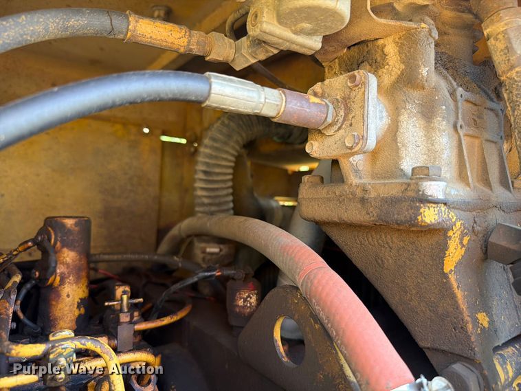 image for item FK4102 1971 Caterpillar 613 elevating scraper