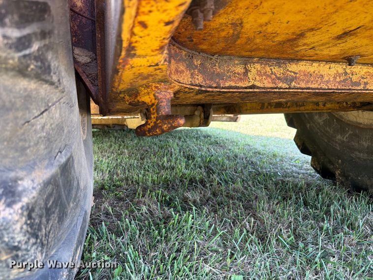 image for item FK4102 1971 Caterpillar 613 elevating scraper