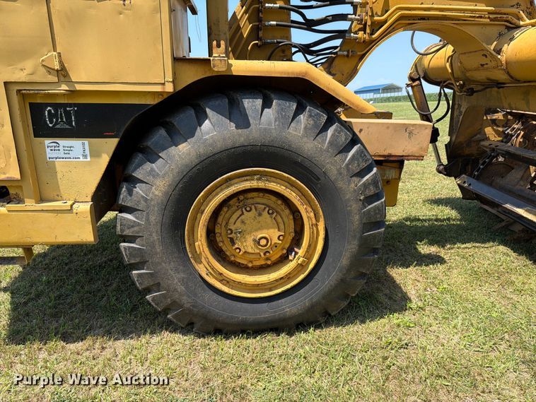 image for item FK4102 1971 Caterpillar 613 elevating scraper