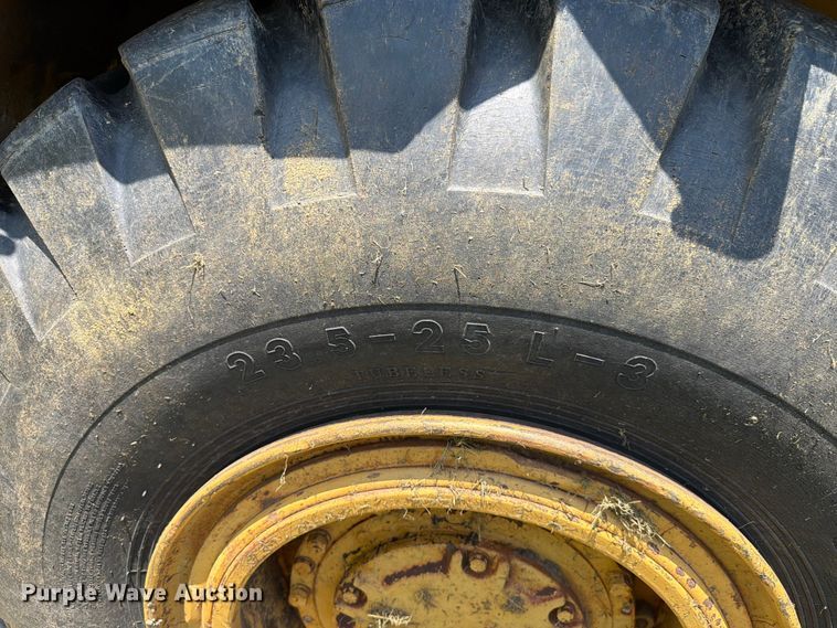 image for item FK4102 1971 Caterpillar 613 elevating scraper