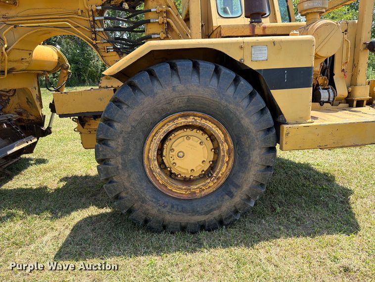 image for item FK4102 1971 Caterpillar 613 elevating scraper