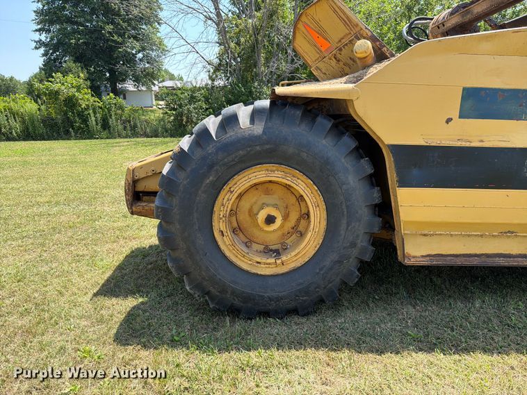 image for item FK4102 1971 Caterpillar 613 elevating scraper