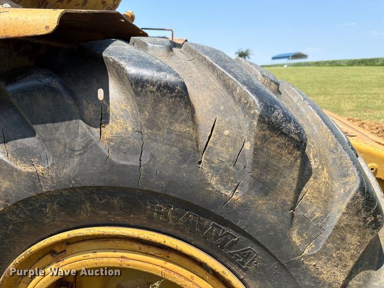 image for item FK4102 1971 Caterpillar 613 elevating scraper