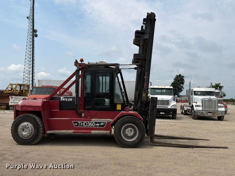 image for item FK4111 2002 Taylor THD-360L forklift