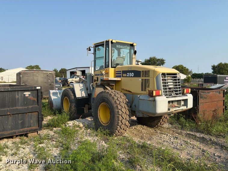image for item FK4112 2005 Komatsu WA250-5 wheel loader