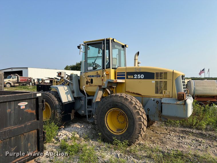 image for item FK4112 2005 Komatsu WA250-5 wheel loader