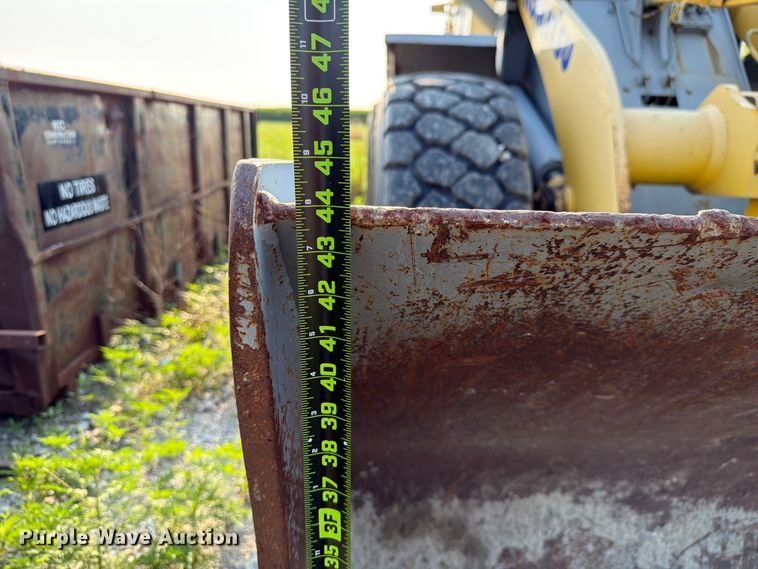 image for item FK4112 2005 Komatsu WA250-5 wheel loader
