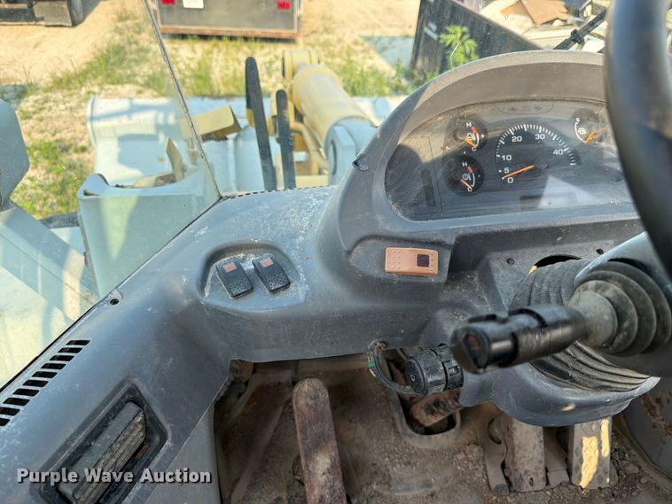 image for item FK4112 2005 Komatsu WA250-5 wheel loader
