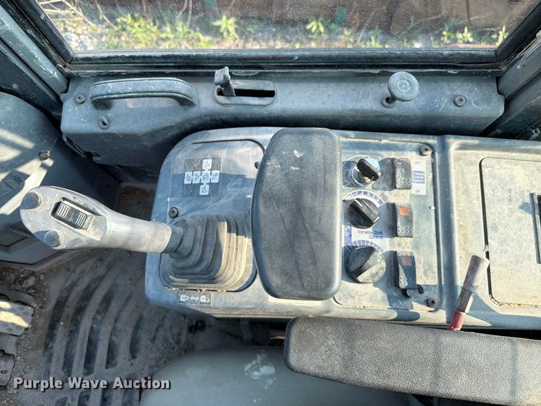 image for item FK4112 2005 Komatsu WA250-5 wheel loader