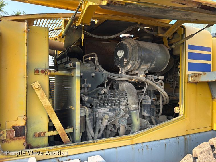 image for item FK4112 2005 Komatsu WA250-5 wheel loader
