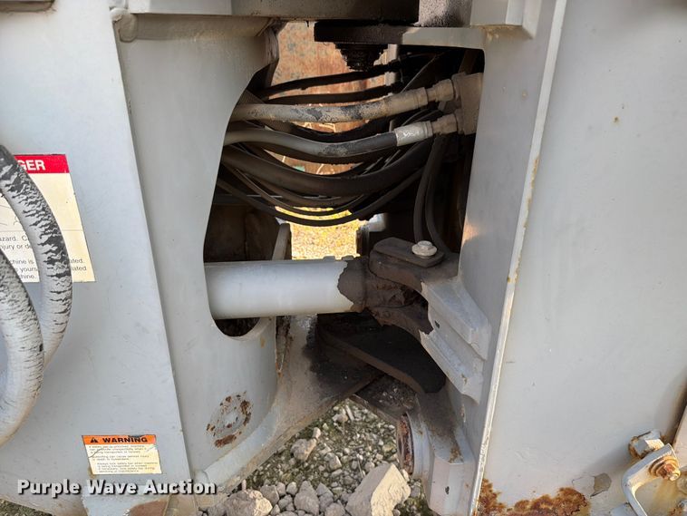 image for item FK4112 2005 Komatsu WA250-5 wheel loader