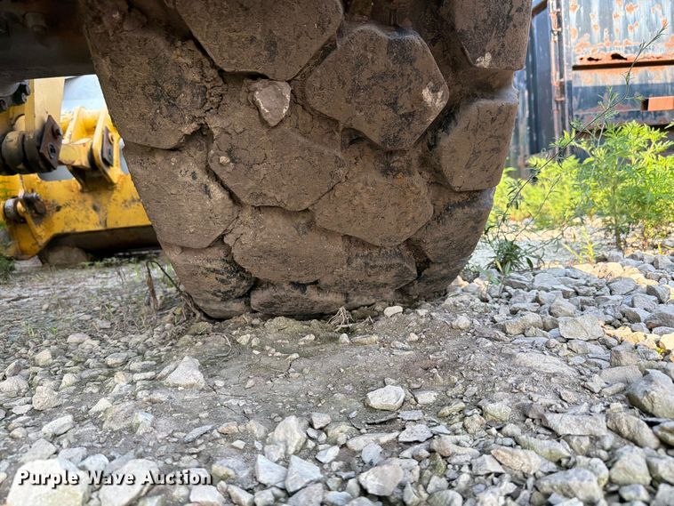 image for item FK4112 2005 Komatsu WA250-5 wheel loader