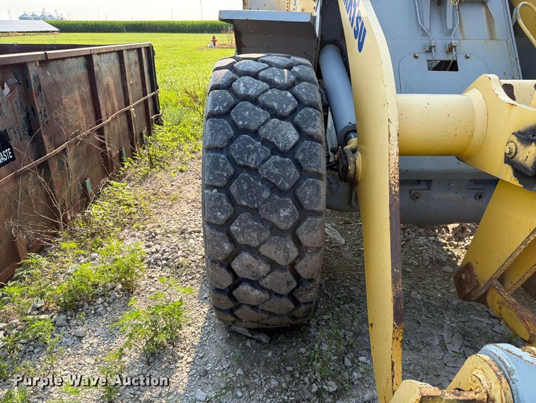 image for item FK4112 2005 Komatsu WA250-5 wheel loader