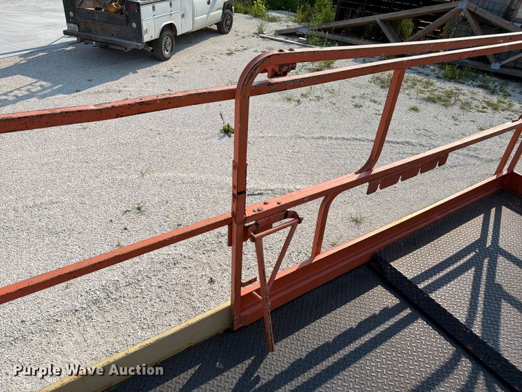 image for item FK4113 2001 JLG 25 RTS scissor lift