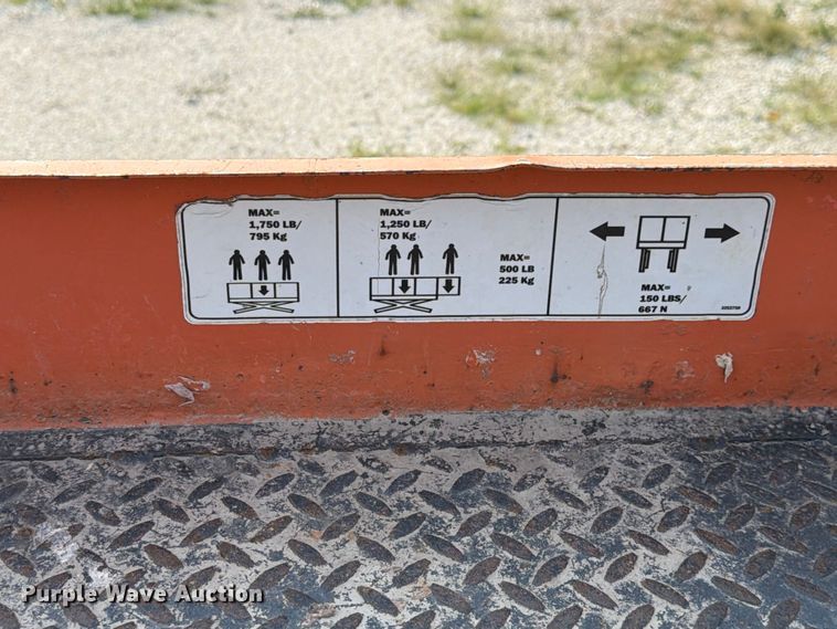 image for item FK4113 2001 JLG 25 RTS scissor lift