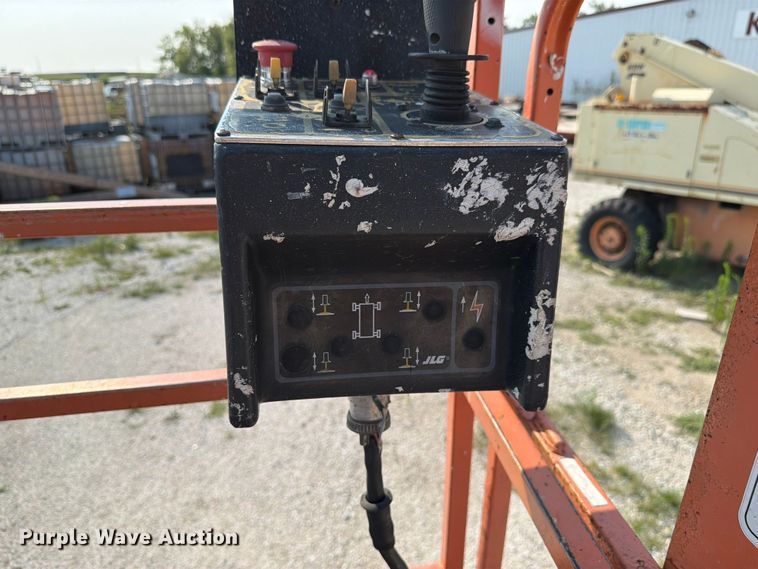 image for item FK4113 2001 JLG 25 RTS scissor lift