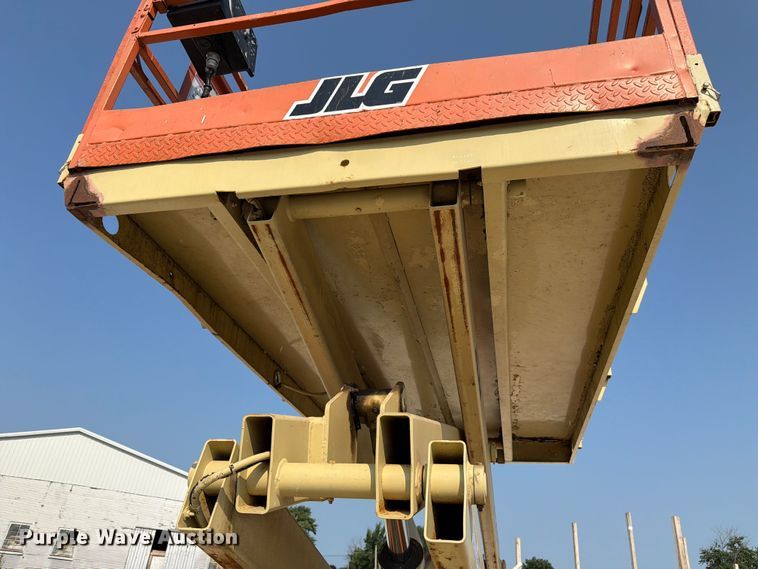 image for item FK4113 2001 JLG 25 RTS scissor lift