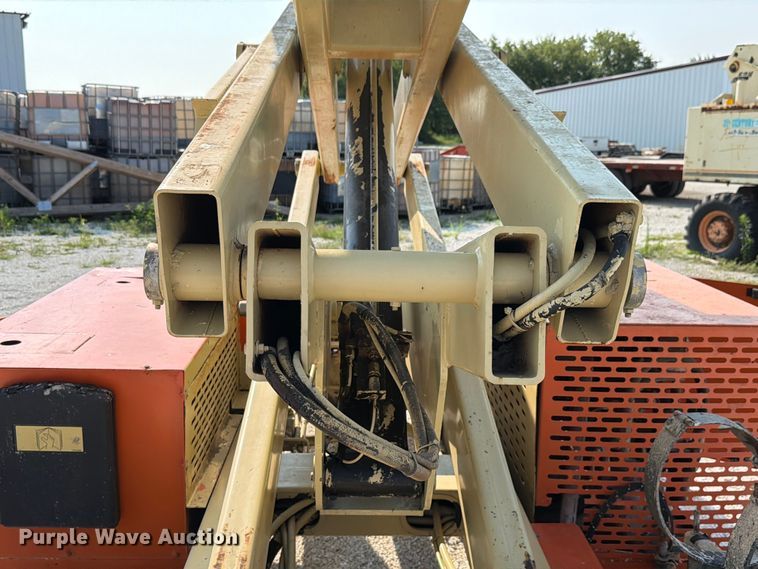 image for item FK4113 2001 JLG 25 RTS scissor lift