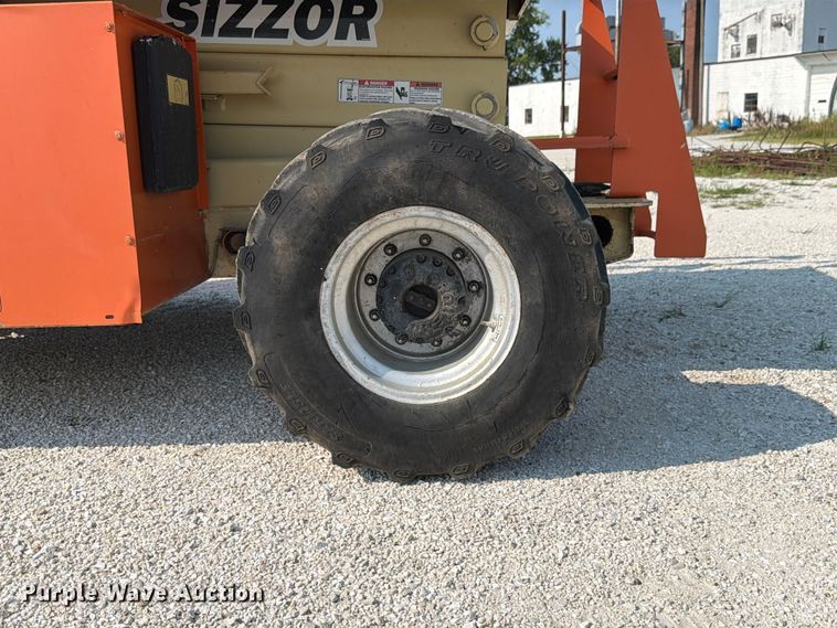 image for item FK4113 2001 JLG 25 RTS scissor lift