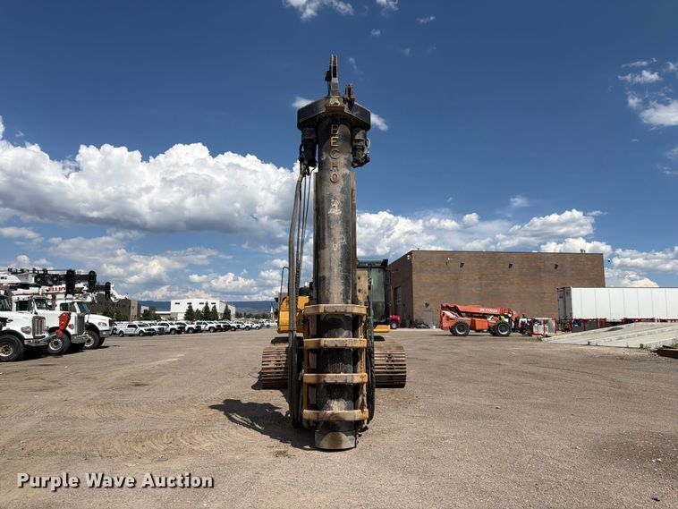 image for item FK4551 2001 Caterpillar 330B L excavator