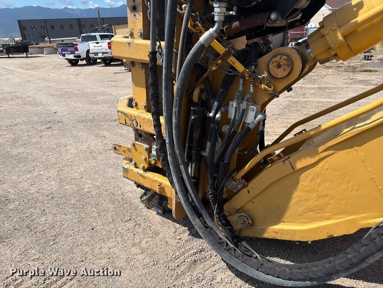 image for item FK4551 2001 Caterpillar 330B L excavator