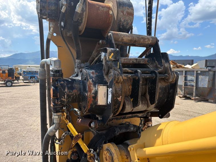 image for item FK4551 2001 Caterpillar 330B L excavator