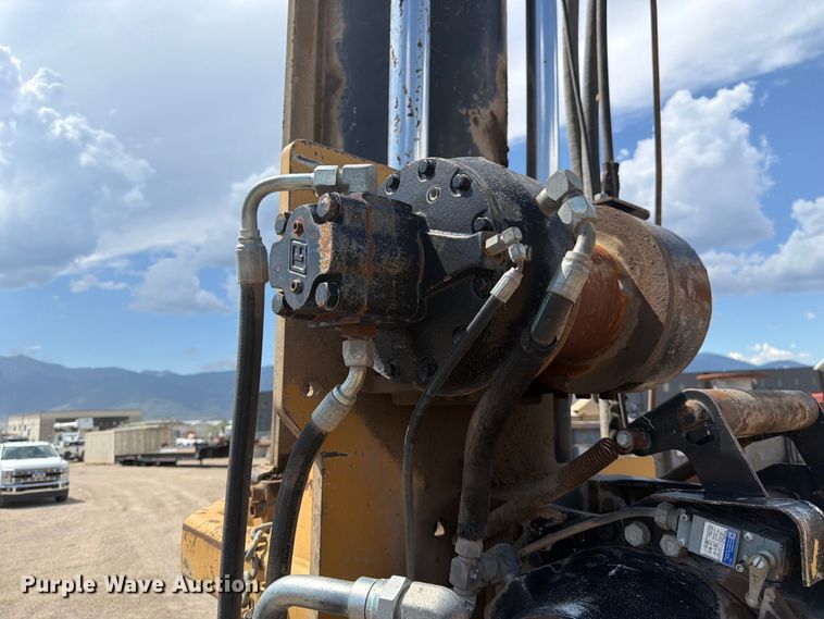 image for item FK4551 2001 Caterpillar 330B L excavator