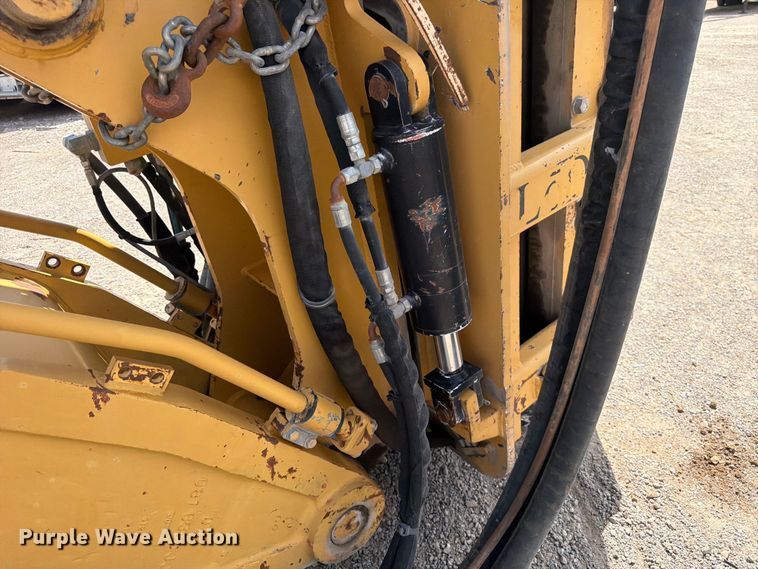 image for item FK4551 2001 Caterpillar 330B L excavator