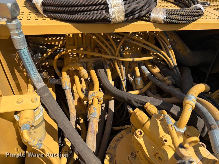 image for item FK4551 2001 Caterpillar 330B L excavator