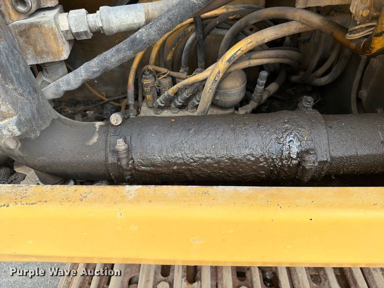 image for item FK4551 2001 Caterpillar 330B L excavator