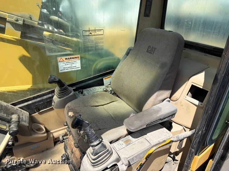 image for item FK4551 2001 Caterpillar 330B L excavator