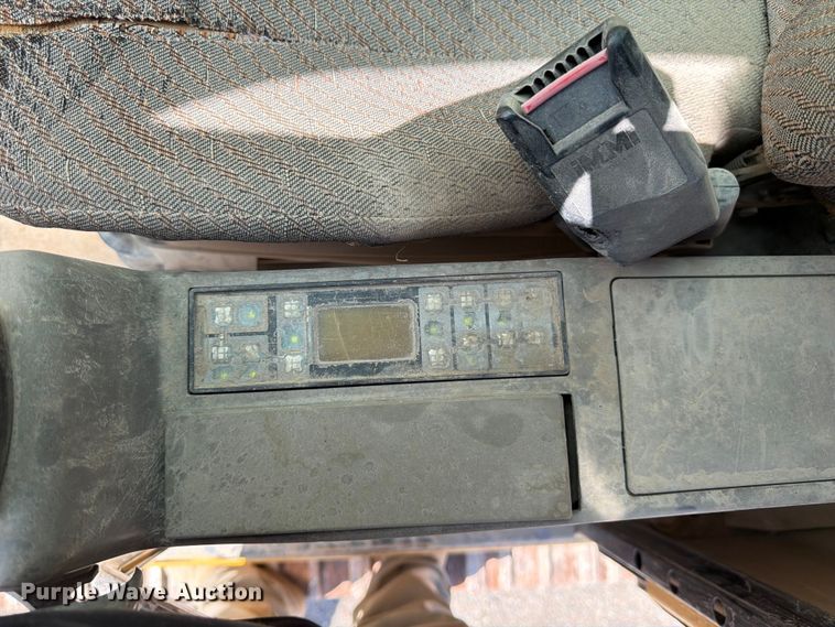 image for item FK4551 2001 Caterpillar 330B L excavator